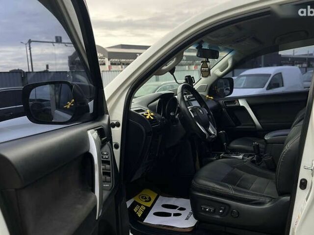 Тойота Ленд Крузер Прадо 2014 в Мукачево на Automoto.ua Тойота Ленд Крузер Прадо, объемом двигателя 3 л и пробегом 173 тыс. км за 31150 $, фото 19 на Automoto.ua