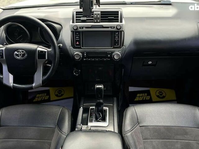 Тойота Ленд Крузер Прадо 2014 в Мукачево на Automoto.ua Тойота Ленд Крузер Прадо, объемом двигателя 3 л и пробегом 173 тыс. км за 31150 $, фото 8 на Automoto.ua
