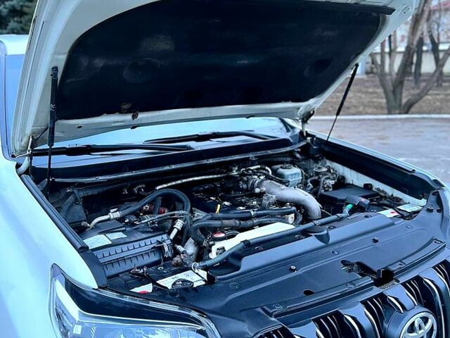 Тойота Ленд Крузер Прадо, объемом двигателя 3 л и пробегом 200 тыс. км за 32700 $, фото 10 на Automoto.ua