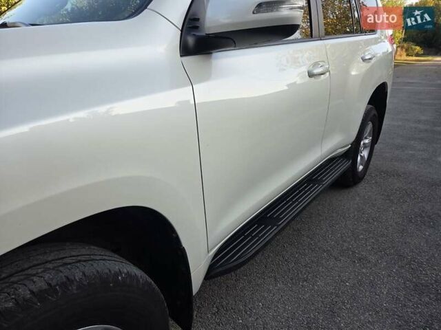 Тойота Ленд Крузер Прадо, об'ємом двигуна 2.7 л та пробігом 118 тис. км за 24999 $, фото 3 на Automoto.ua