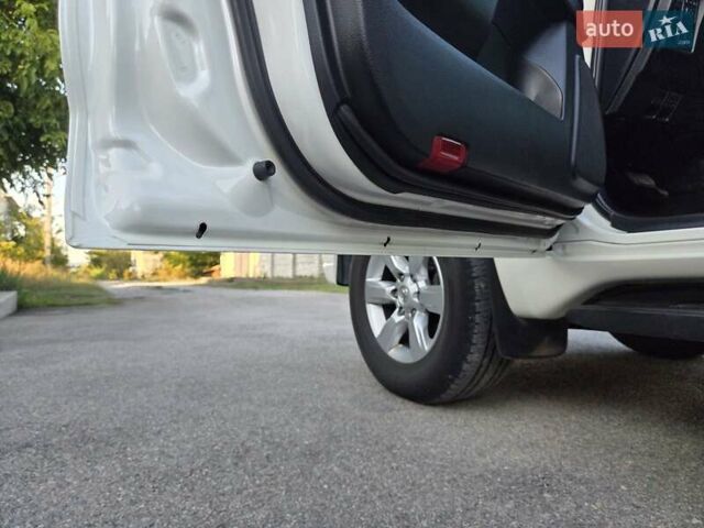 Тойота Ленд Крузер Прадо, об'ємом двигуна 2.7 л та пробігом 118 тис. км за 24999 $, фото 19 на Automoto.ua