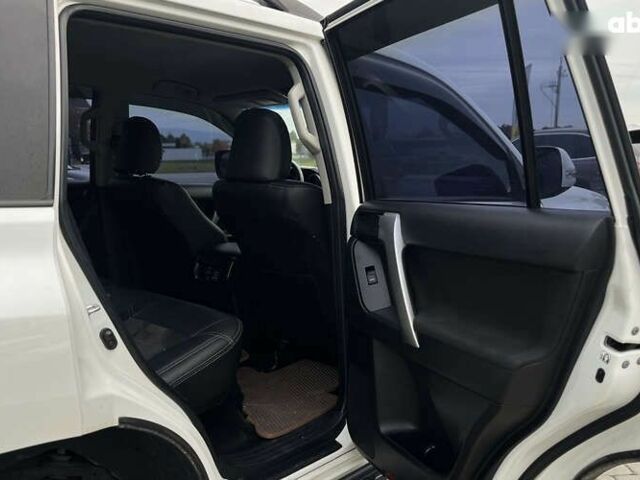 Тойота Ленд Крузер Прадо 2014 в Мукачево на Automoto.ua Тойота Ленд Крузер Прадо, объемом двигателя 3 л и пробегом 173 тыс. км за 31150 $, фото 22 на Automoto.ua