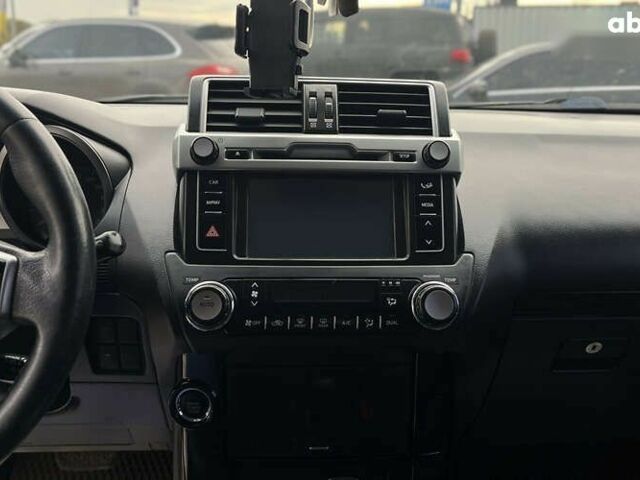 Тойота Ленд Крузер Прадо 2014 в Мукачево на Automoto.ua Тойота Ленд Крузер Прадо, объемом двигателя 3 л и пробегом 173 тыс. км за 31150 $, фото 13 на Automoto.ua