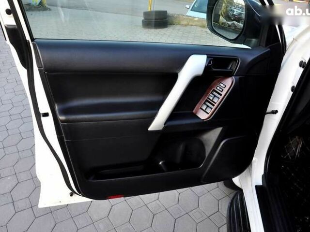 Тойота Ленд Крузер Прадо, объемом двигателя 0 л и пробегом 145 тыс. км за 25500 $, фото 19 на Automoto.ua