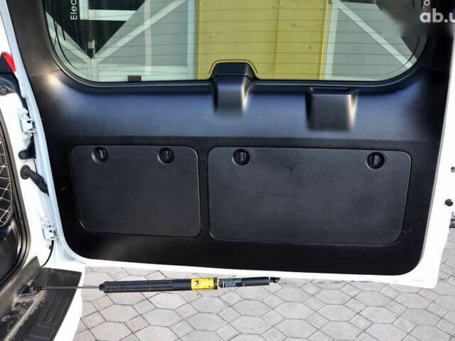 Тойота Ленд Крузер Прадо, объемом двигателя 0 л и пробегом 145 тыс. км за 25500 $, фото 26 на Automoto.ua