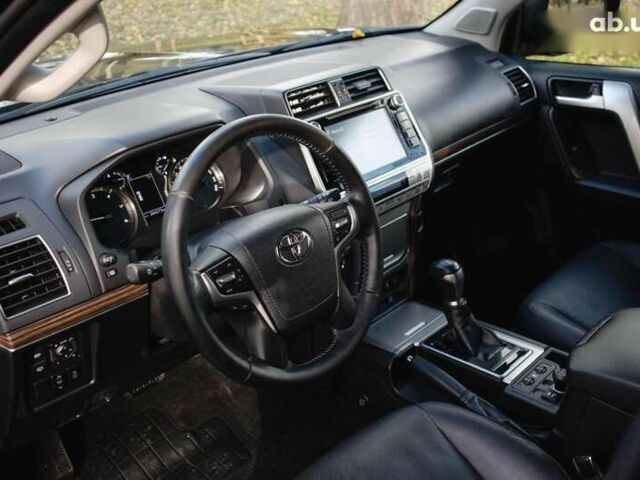 Тойота Ленд Крузер Прадо, об'ємом двигуна 2.8 л та пробігом 264 тис. км за 38400 $, фото 24 на Automoto.ua