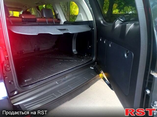 Тойота Ленд Крузер Прадо, об'ємом двигуна 2.8 л та пробігом 90 тис. км за 40500 $, фото 4 на Automoto.ua