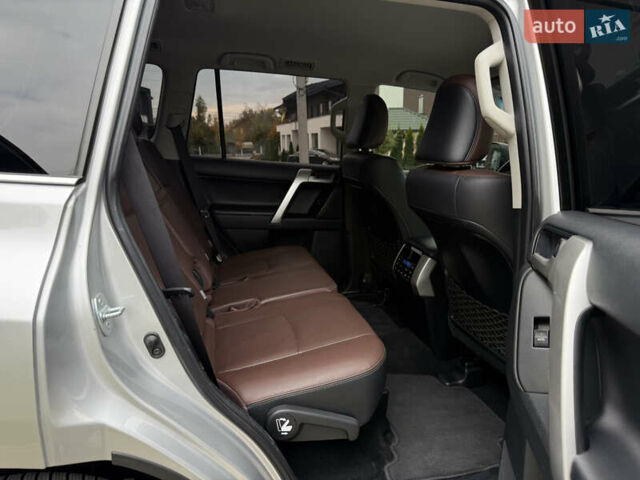 Тойота Ленд Крузер Прадо 2018 в Тернополе на Automoto.ua Тойота Ленд Крузер Прадо, объемом двигателя 2.8 л и пробегом 250 тыс. км за 35300 $, фото 102 на Automoto.ua