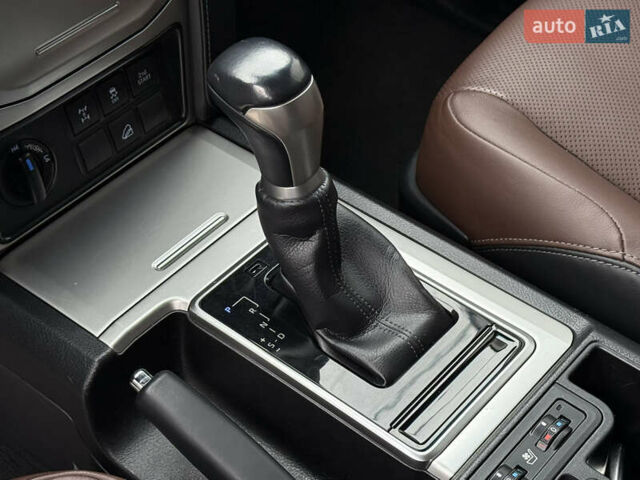 Тойота Ленд Крузер Прадо 2018 в Тернополе на Automoto.ua Тойота Ленд Крузер Прадо, объемом двигателя 2.8 л и пробегом 250 тыс. км за 35300 $, фото 93 на Automoto.ua