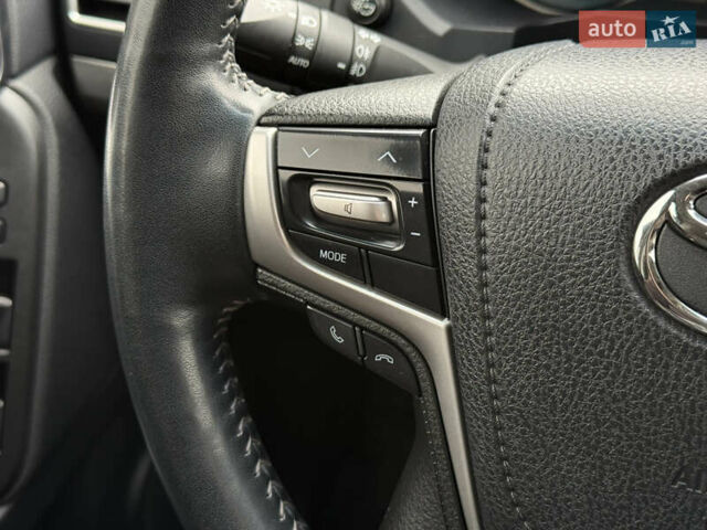Тойота Ленд Крузер Прадо 2018 в Тернополе на Automoto.ua Тойота Ленд Крузер Прадо, объемом двигателя 2.8 л и пробегом 250 тыс. км за 35300 $, фото 42 на Automoto.ua