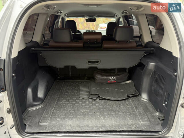 Тойота Ленд Крузер Прадо 2018 в Тернополе на Automoto.ua Тойота Ленд Крузер Прадо, объемом двигателя 2.8 л и пробегом 250 тыс. км за 35300 $, фото 48 на Automoto.ua