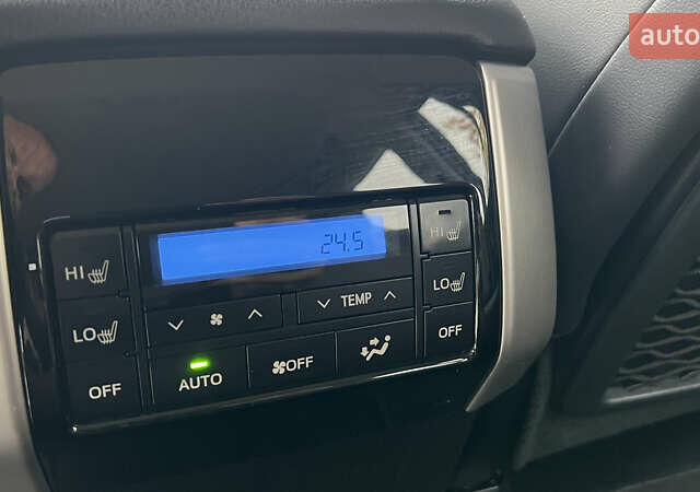 Тойота Ленд Крузер Прадо 2018 в Тернополе на Automoto.ua Тойота Ленд Крузер Прадо, объемом двигателя 2.8 л и пробегом 250 тыс. км за 35300 $, фото 23 на Automoto.ua