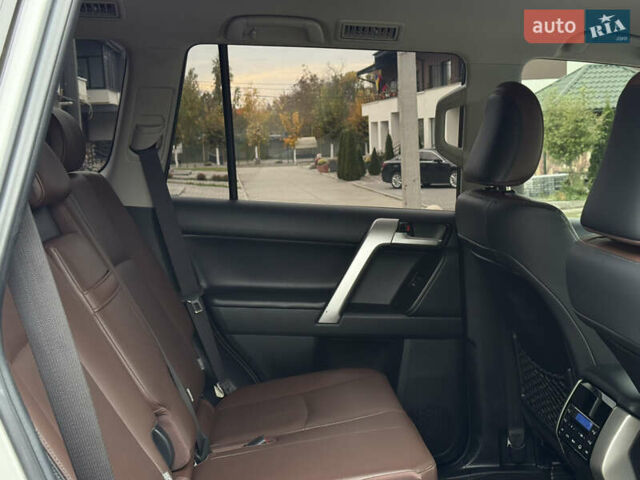 Тойота Ленд Крузер Прадо 2018 в Тернополе на Automoto.ua Тойота Ленд Крузер Прадо, объемом двигателя 2.8 л и пробегом 250 тыс. км за 35300 $, фото 79 на Automoto.ua