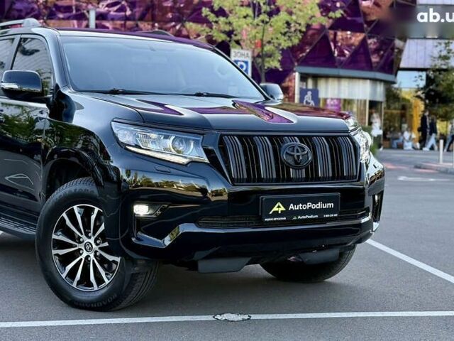 Тойота Ленд Крузер Прадо 2018 в Киеве на Automoto.ua Тойота Ленд Крузер Прадо, объемом двигателя 2.8 л и пробегом 190 тыс. км за 35999 $, фото 2 на Automoto.ua