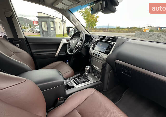 Тойота Ленд Крузер Прадо 2018 в Тернополе на Automoto.ua Тойота Ленд Крузер Прадо, объемом двигателя 2.8 л и пробегом 250 тыс. км за 35300 $, фото 13 на Automoto.ua