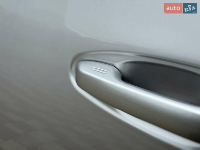 Тойота Ленд Крузер Прадо 2018 в Тернополе на Automoto.ua Тойота Ленд Крузер Прадо, объемом двигателя 2.8 л и пробегом 250 тыс. км за 35300 $, фото 66 на Automoto.ua