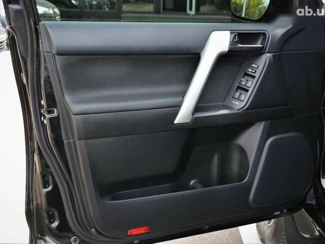 Тойота Ленд Крузер Прадо, объемом двигателя 0 л и пробегом 190 тыс. км за 33900 $, фото 18 на Automoto.ua