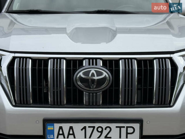 Тойота Ленд Крузер Прадо 2018 в Тернополе на Automoto.ua Тойота Ленд Крузер Прадо, объемом двигателя 2.8 л и пробегом 250 тыс. км за 35300 $, фото 72 на Automoto.ua