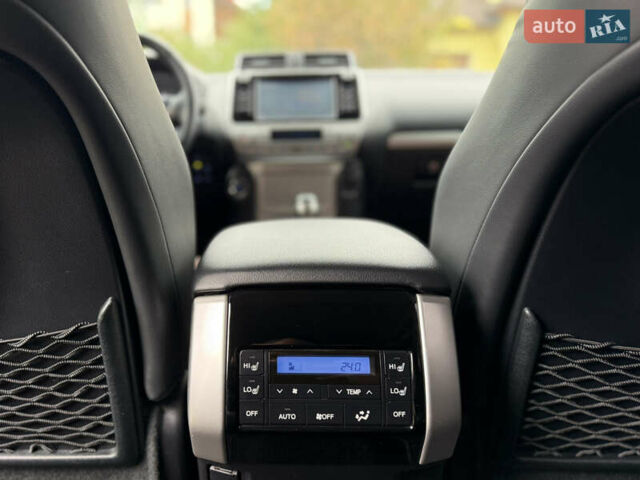 Тойота Ленд Крузер Прадо 2018 в Тернополе на Automoto.ua Тойота Ленд Крузер Прадо, объемом двигателя 2.8 л и пробегом 250 тыс. км за 35300 $, фото 77 на Automoto.ua