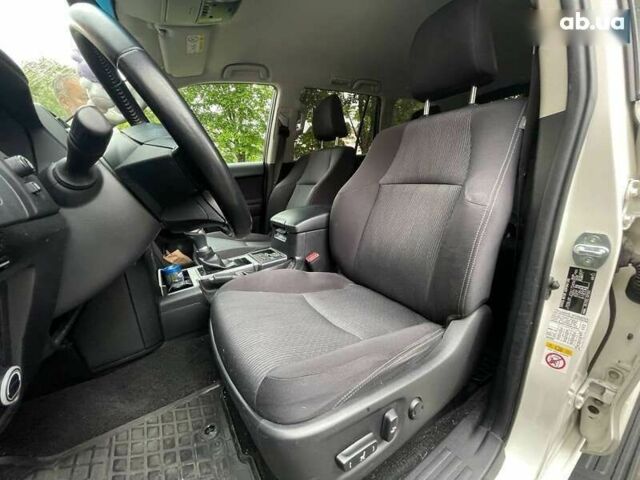 Тойота Ленд Крузер Прадо, объемом двигателя 0 л и пробегом 80 тыс. км за 36500 $, фото 15 на Automoto.ua