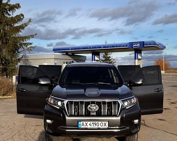 Тойота Ленд Крузер Прадо, объемом двигателя 2.8 л и пробегом 159 тыс. км за 35500 $, фото 4 на Automoto.ua