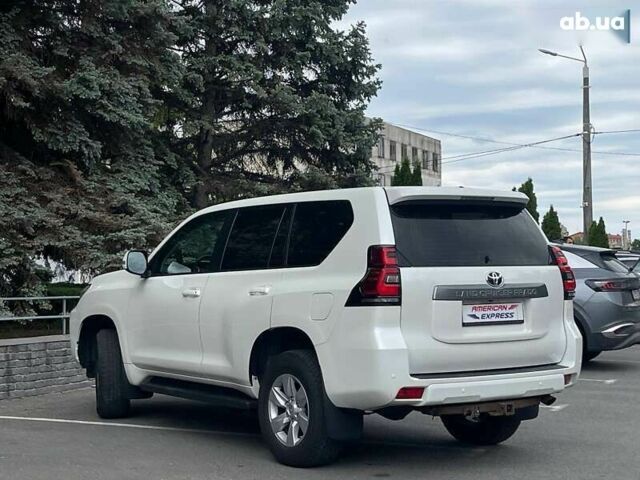 Тойота Ленд Крузер Прадо, объемом двигателя 0 л и пробегом 72 тыс. км за 37999 $, фото 4 на Automoto.ua