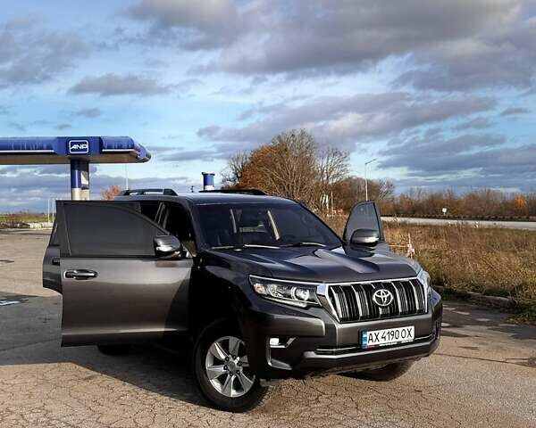 Тойота Ленд Крузер Прадо, объемом двигателя 2.8 л и пробегом 159 тыс. км за 35500 $, фото 3 на Automoto.ua