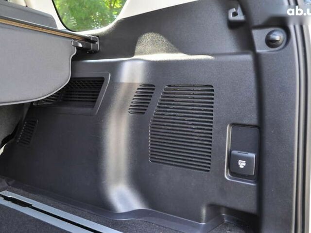 Тойота Ленд Крузер Прадо, объемом двигателя 0 л и пробегом 83 тыс. км за 42000 $, фото 23 на Automoto.ua