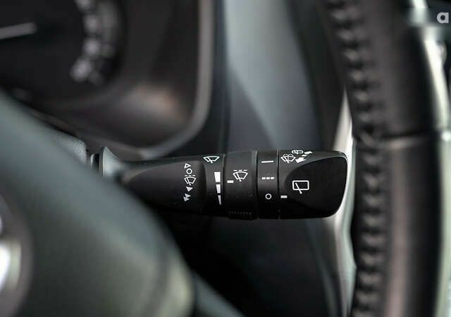 Тойота Ленд Крузер Прадо, объемом двигателя 0 л и пробегом 114 тыс. км за 33667 $, фото 20 на Automoto.ua