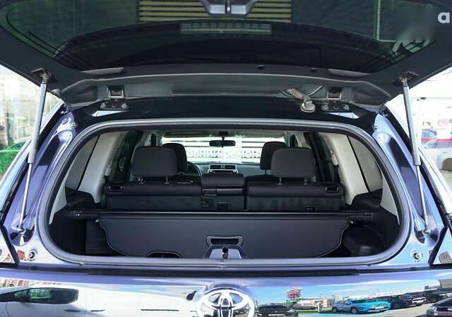 Тойота Ленд Крузер Прадо, объемом двигателя 0 л и пробегом 114 тыс. км за 33667 $, фото 10 на Automoto.ua