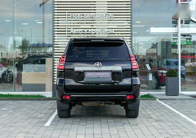 Тойота Ленд Крузер Прадо, объемом двигателя 0 л и пробегом 114 тыс. км за 33667 $, фото 3 на Automoto.ua