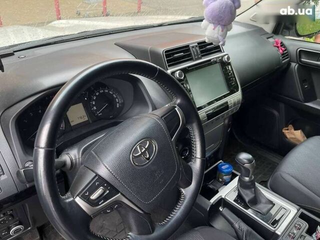 Тойота Ленд Крузер Прадо, объемом двигателя 0 л и пробегом 80 тыс. км за 36500 $, фото 10 на Automoto.ua