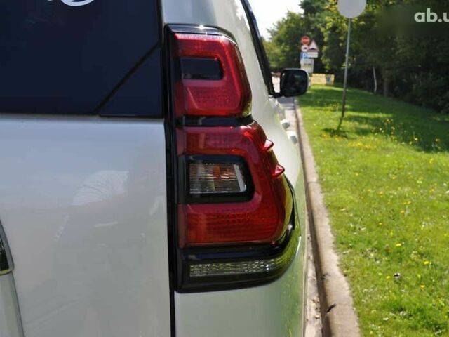 Тойота Ленд Крузер Прадо, объемом двигателя 0 л и пробегом 83 тыс. км за 42000 $, фото 19 на Automoto.ua