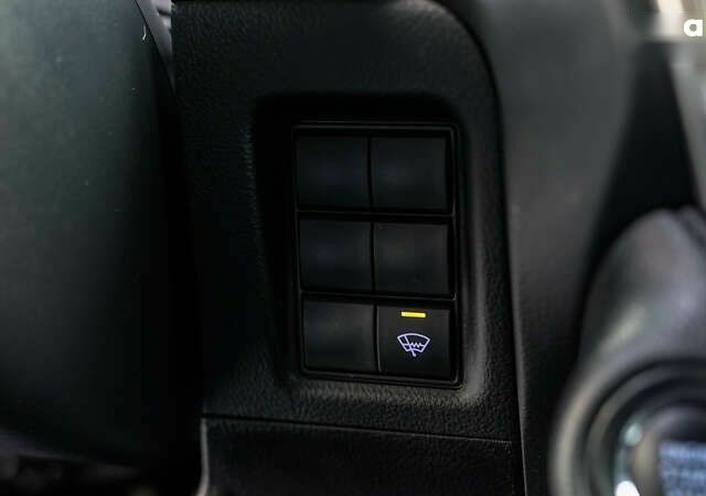 Тойота Ленд Крузер Прадо, объемом двигателя 0 л и пробегом 114 тыс. км за 33667 $, фото 26 на Automoto.ua