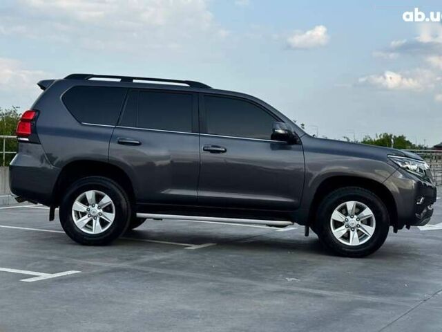 Тойота Ленд Крузер Прадо, объемом двигателя 0 л и пробегом 174 тыс. км за 36500 $, фото 6 на Automoto.ua