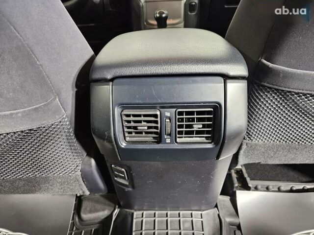 Тойота Ленд Крузер Прадо, об'ємом двигуна 2.7 л та пробігом 115 тис. км за 27777 $, фото 18 на Automoto.ua