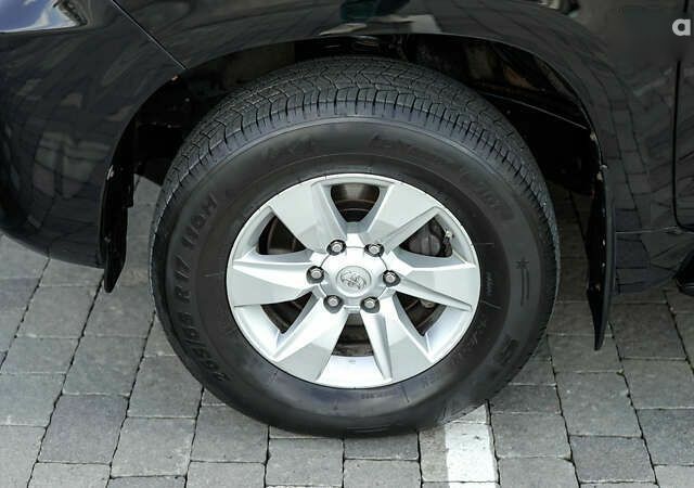 Тойота Ленд Крузер Прадо, объемом двигателя 0 л и пробегом 114 тыс. км за 33667 $, фото 11 на Automoto.ua