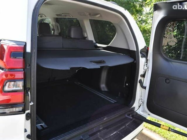 Тойота Ленд Крузер Прадо, объемом двигателя 0 л и пробегом 83 тыс. км за 42000 $, фото 21 на Automoto.ua