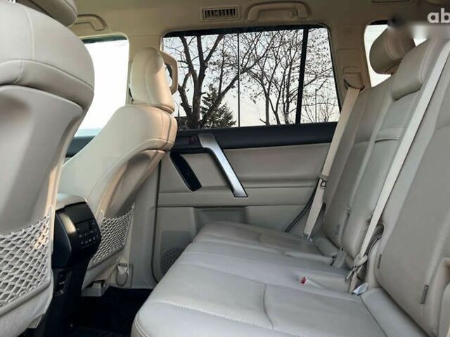 Тойота Ленд Крузер Прадо, объемом двигателя 2.8 л и пробегом 39 тыс. км за 46000 $, фото 18 на Automoto.ua