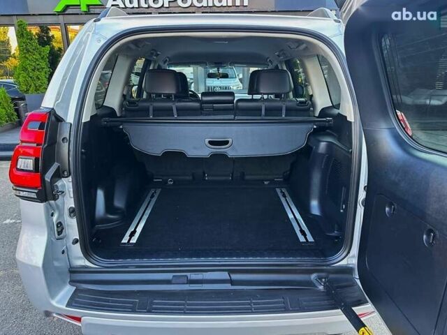 Тойота Ленд Крузер Прадо, объемом двигателя 2.8 л и пробегом 28 тыс. км за 44499 $, фото 18 на Automoto.ua