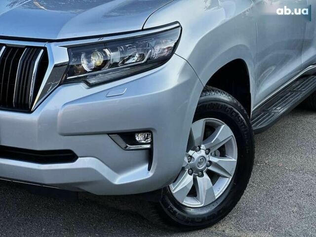 Тойота Ленд Крузер Прадо, объемом двигателя 2.8 л и пробегом 28 тыс. км за 44499 $, фото 5 на Automoto.ua