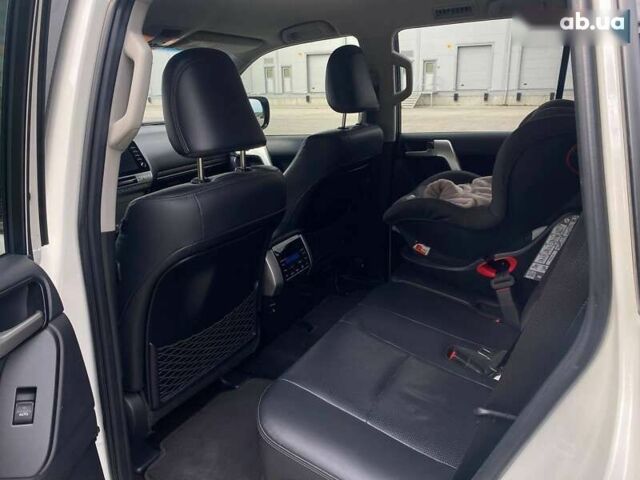 Тойота Ленд Крузер Прадо, объемом двигателя 4 л и пробегом 130 тыс. км за 44490 $, фото 17 на Automoto.ua