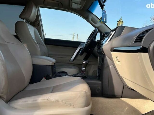 Тойота Ленд Крузер Прадо, объемом двигателя 2.8 л и пробегом 39 тыс. км за 46000 $, фото 8 на Automoto.ua