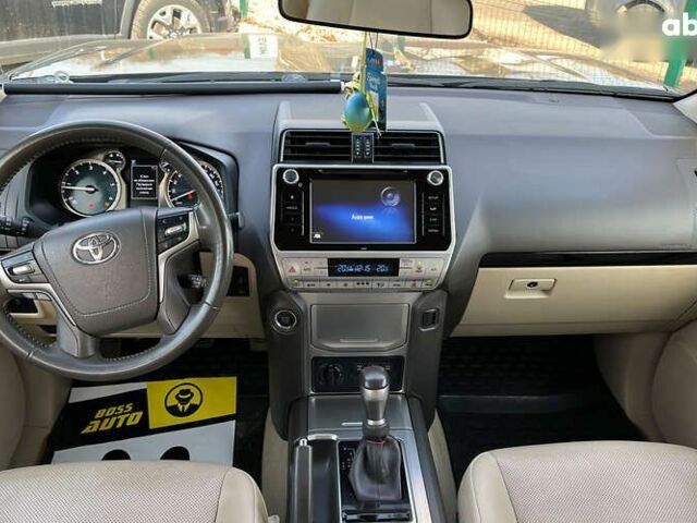 Тойота Ленд Крузер Прадо, объемом двигателя 2.8 л и пробегом 39 тыс. км за 46000 $, фото 9 на Automoto.ua