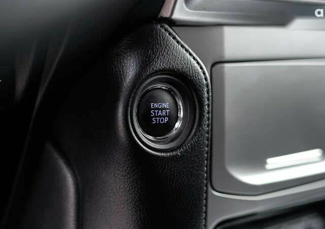 Тойота Ленд Крузер Прадо, об'ємом двигуна 0 л та пробігом 28 тис. км за 40777 $, фото 25 на Automoto.ua