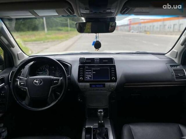 Тойота Ленд Крузер Прадо, объемом двигателя 4 л и пробегом 130 тыс. км за 44490 $, фото 23 на Automoto.ua