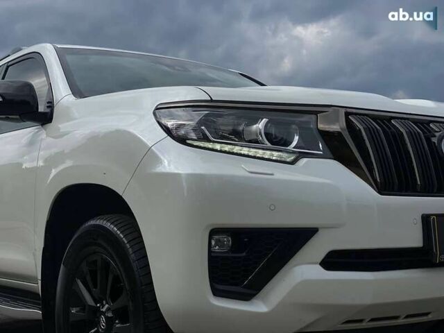 Тойота Ленд Крузер Прадо, объемом двигателя 4 л и пробегом 130 тыс. км за 44490 $, фото 7 на Automoto.ua