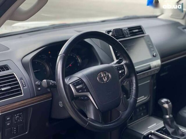 Тойота Ленд Крузер Прадо, объемом двигателя 4 л и пробегом 130 тыс. км за 44490 $, фото 14 на Automoto.ua