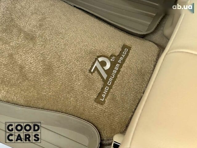 Тойота Ленд Крузер Прадо, объемом двигателя 4 л и пробегом 3 тыс. км за 65000 $, фото 24 на Automoto.ua