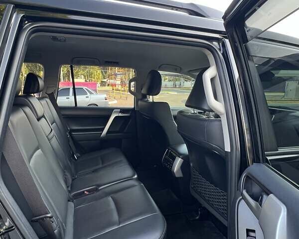 Тойота Ленд Крузер Прадо, об'ємом двигуна 3.96 л та пробігом 97 тис. км за 50000 $, фото 18 на Automoto.ua